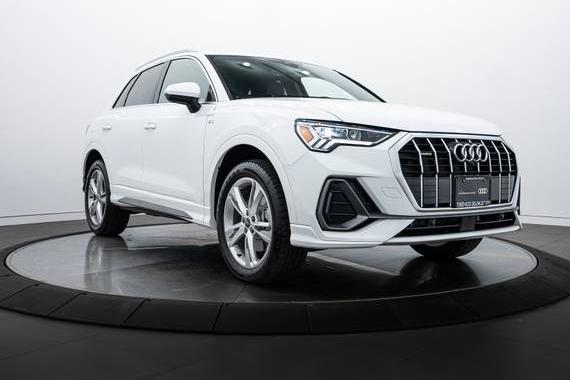 AUDI Q3 2024 WA1EECF38R1182932 image