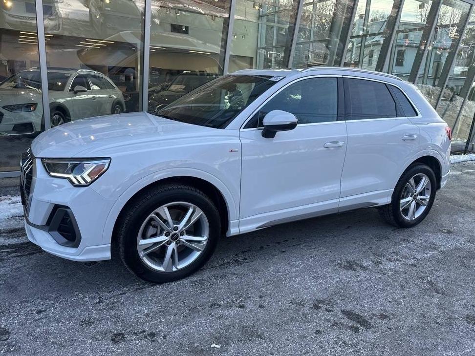 AUDI Q3 2024 WA1EECF31R1149979 image