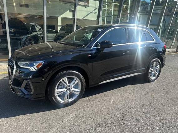 AUDI Q3 2024 WA1EECF32R1167441 image
