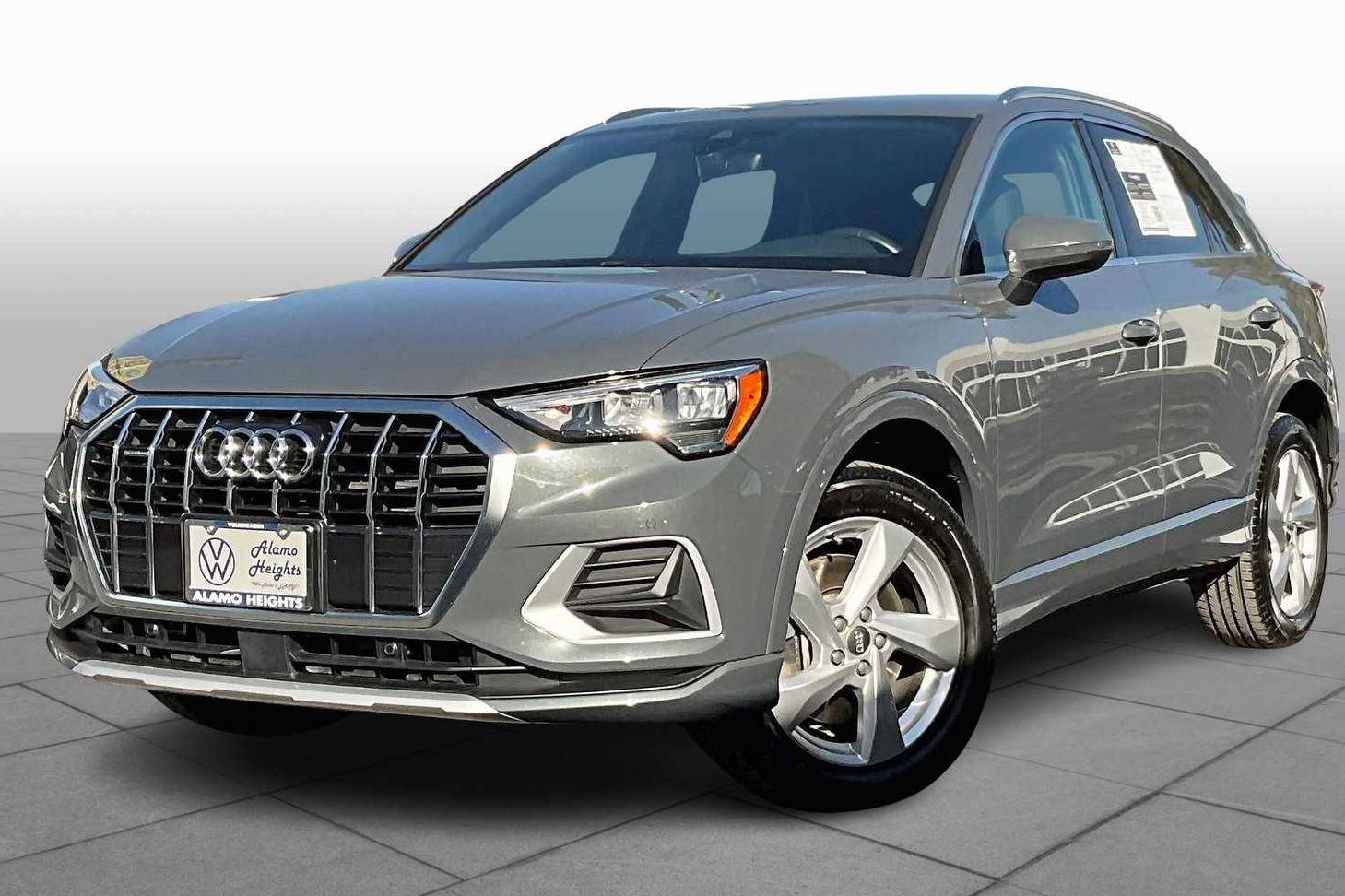 AUDI Q3 2020 WA1AECF35L1073012 image