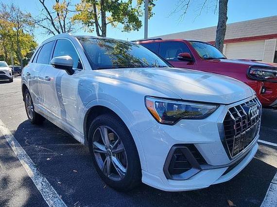 AUDI Q3 2020 WA1DECF32L1102799 image