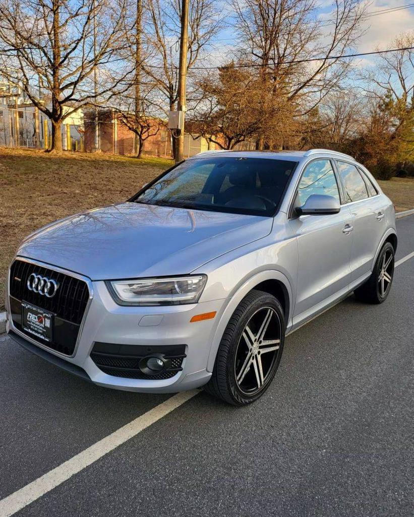 AUDI Q3 2015 WA1GFCFS9FR014498 image