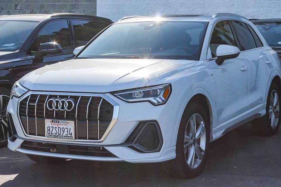 AUDI Q3 2022 WA1EECF36N1053565 image