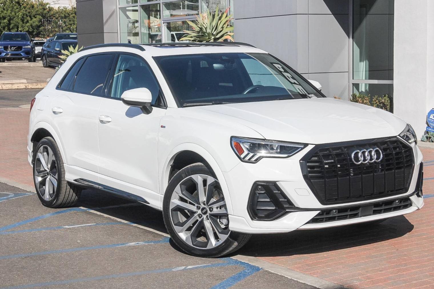 AUDI Q3 2022 WA1EECF35N1130121 image