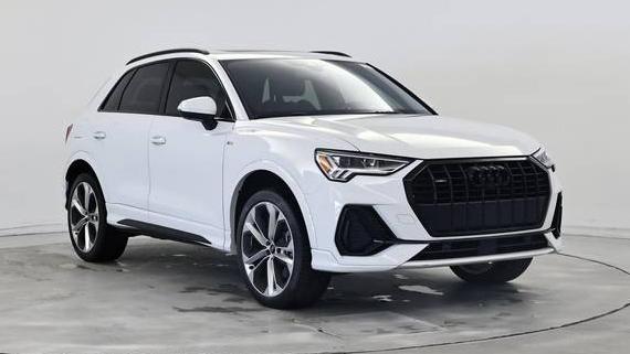 AUDI Q3 2022 WA1EECF31N1007030 image