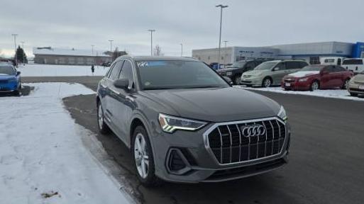 AUDI Q3 2022 WA1EECF34N1055198 image