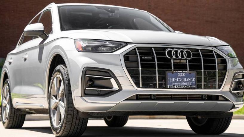 AUDI Q5 2023 WA1BBAFY1P2021390 image