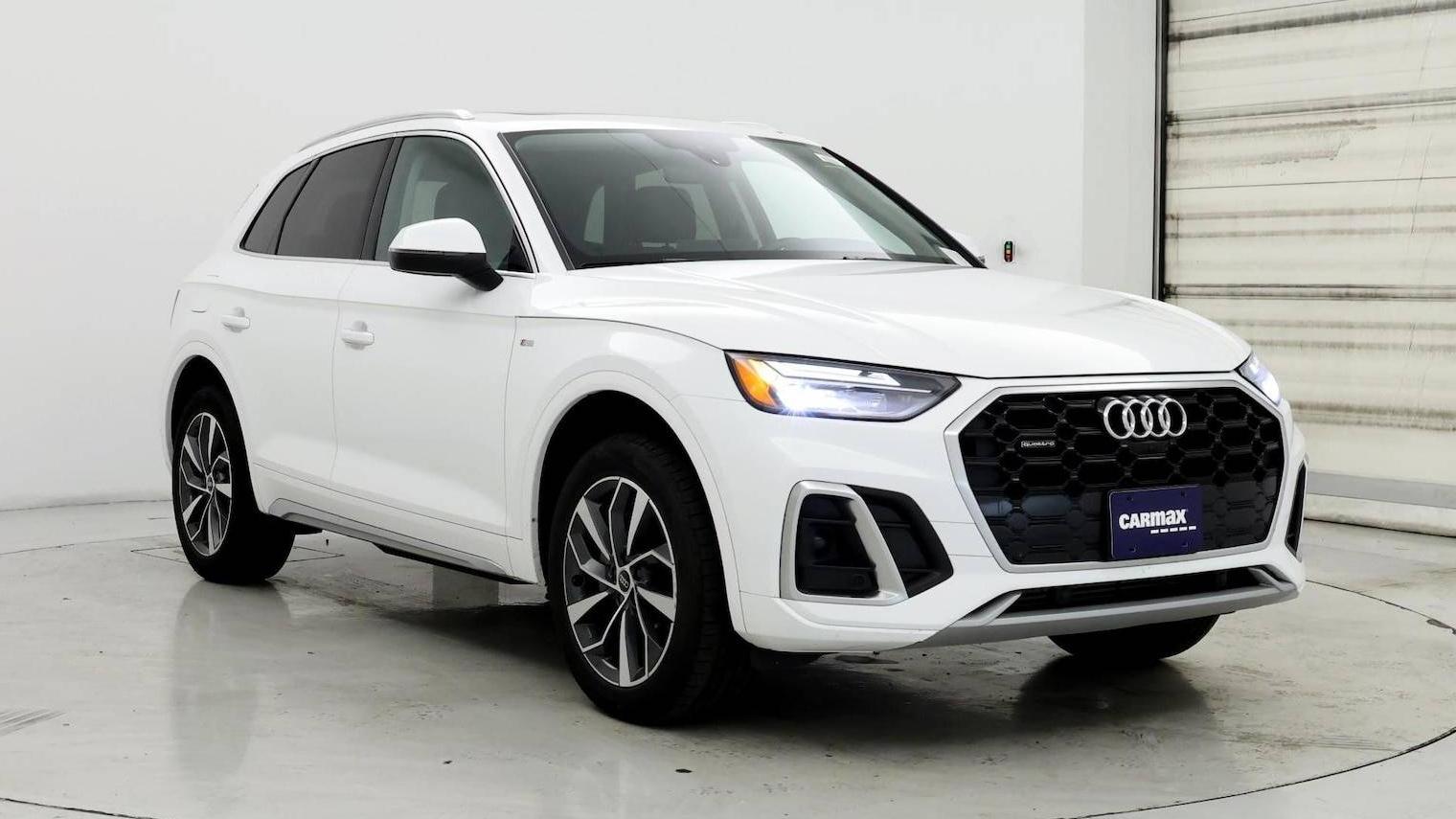 AUDI Q5 2023 WA1EAAFY7P2057942 image