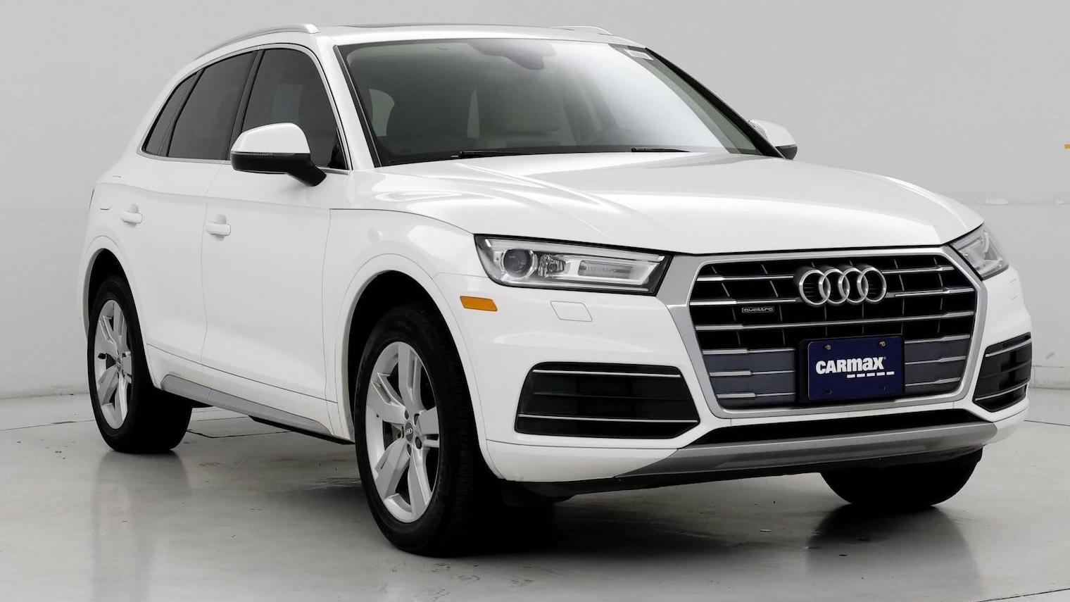 AUDI Q5 2019 WA1ANAFY3K2143566 image