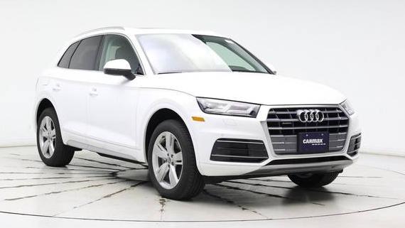 AUDI Q5 2019 WA1BNAFY6K2081620 image
