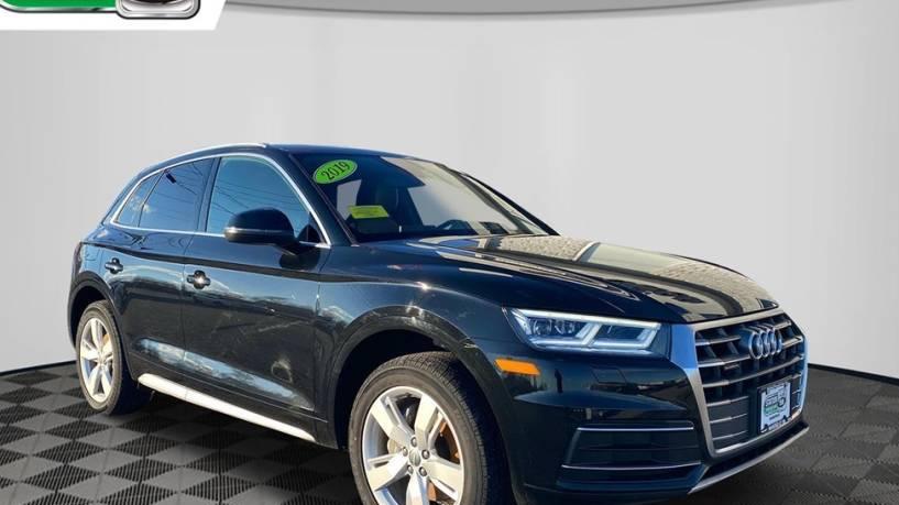 AUDI Q5 2019 WA1BNAFY2K2064670 image