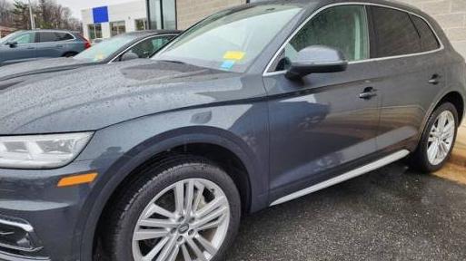 AUDI Q5 2019 WA1CNAFY0K2075266 image