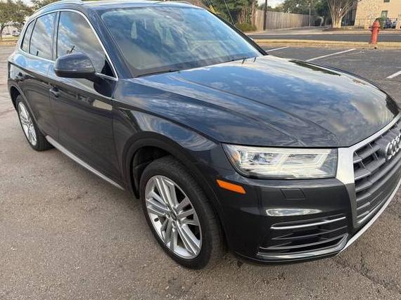 AUDI Q5 2019 WA1BNAFY4K2117210 image