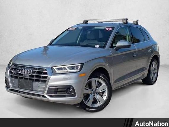 AUDI Q5 2019 WA1CNAFY5K2109556 image