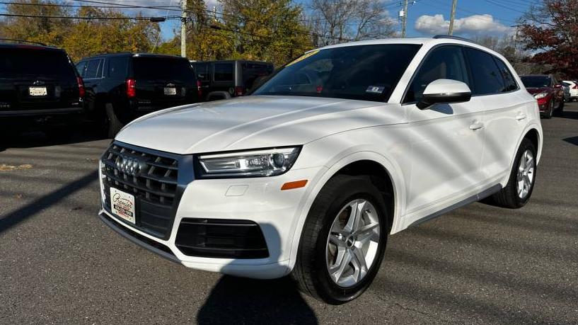 AUDI Q5 2019 WA1ANAFY4K2035411 image