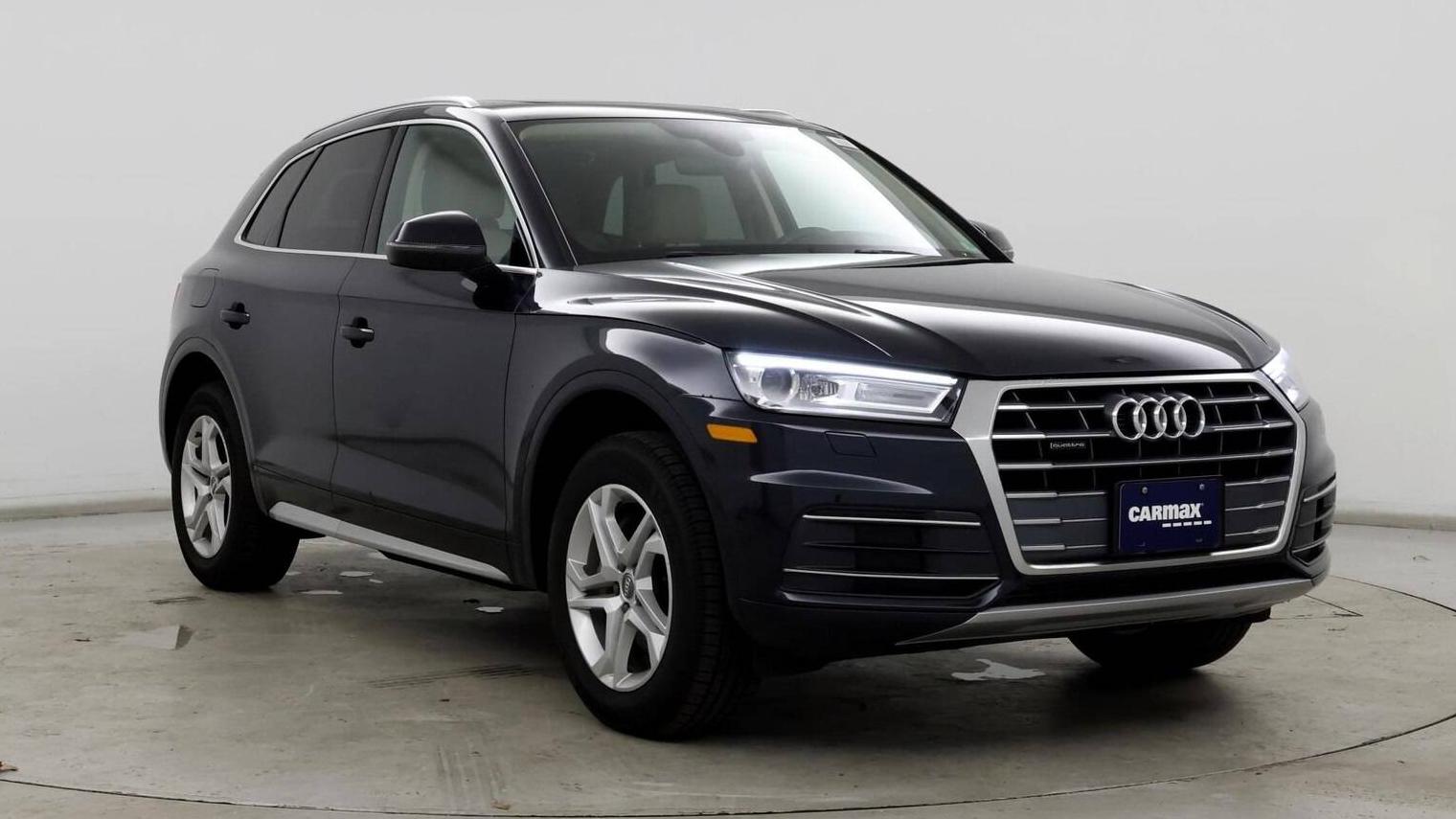 AUDI Q5 2019 WA1ANAFY4K2048563 image