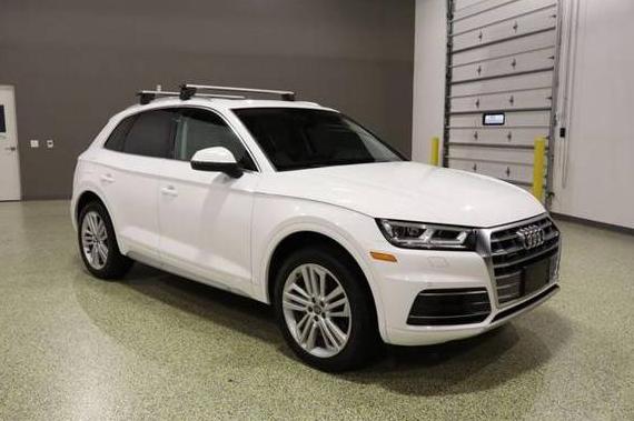 AUDI Q5 2019 WA1BNAFY8K2032922 image