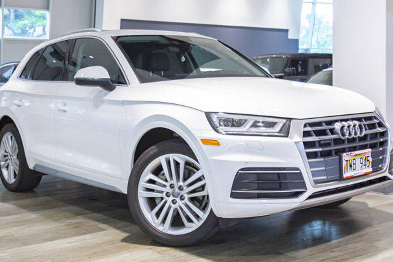 AUDI Q5 2019 WA1BNAFY3K2084832 image