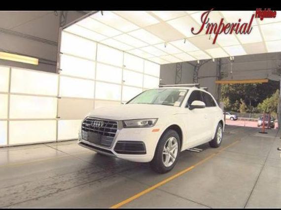 AUDI Q5 2019 WA1ANAFY0K2018590 image