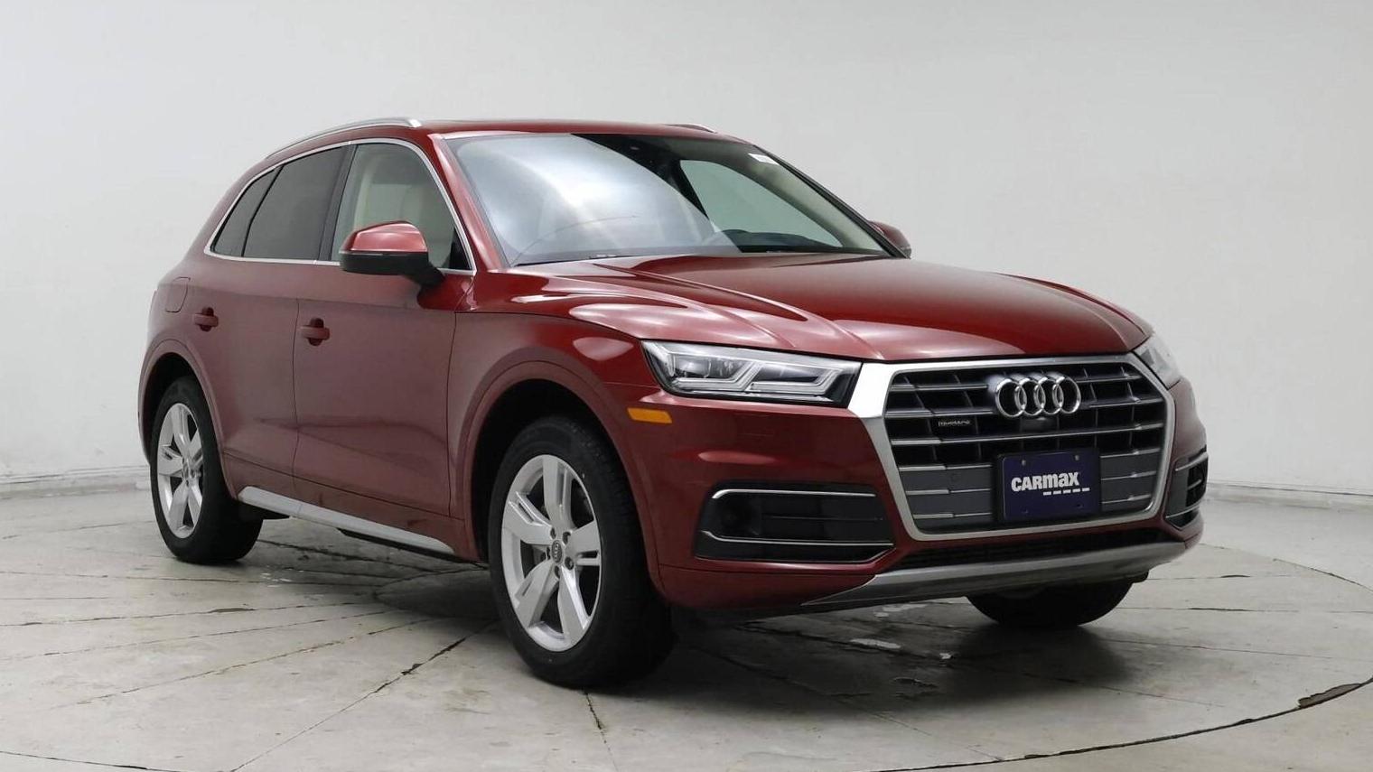 AUDI Q5 2019 WA1CNAFYXK2064646 image