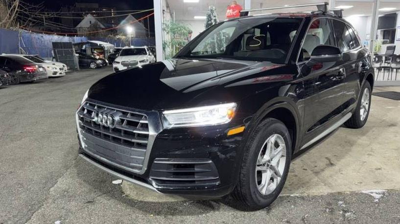 AUDI Q5 2019 WA1ANAFY8K2095658 image