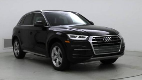 AUDI Q5 2018 WA1BNAFY8J2240989 image