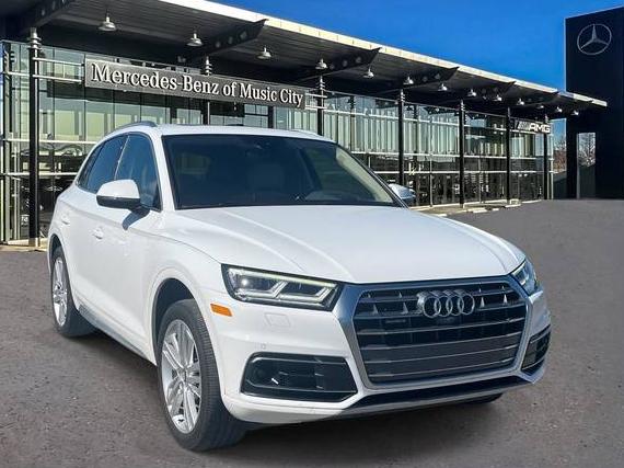 AUDI Q5 2018 WA1CNBFY4J2046776 image