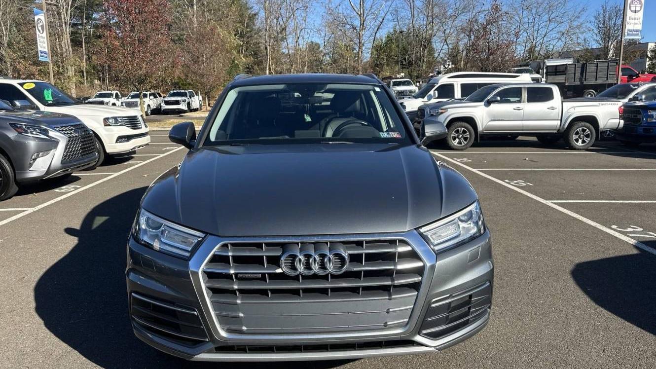 AUDI Q5 2018 WA1ANAFY8J2084027 image