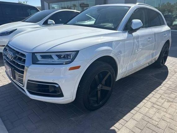 AUDI Q5 2018 WA1CNAFY3J2149066 image