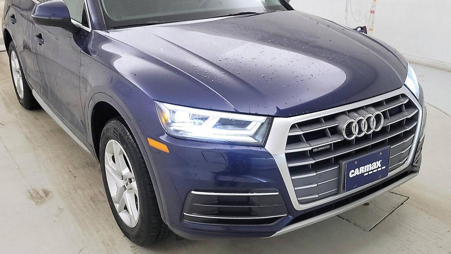 AUDI Q5 2018 WA1BNAFY6J2064590 image