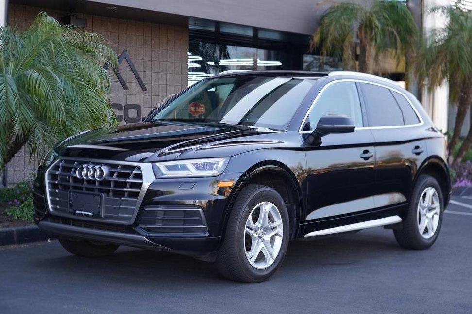 AUDI Q5 2018 WA1BNAFY4J2146771 image