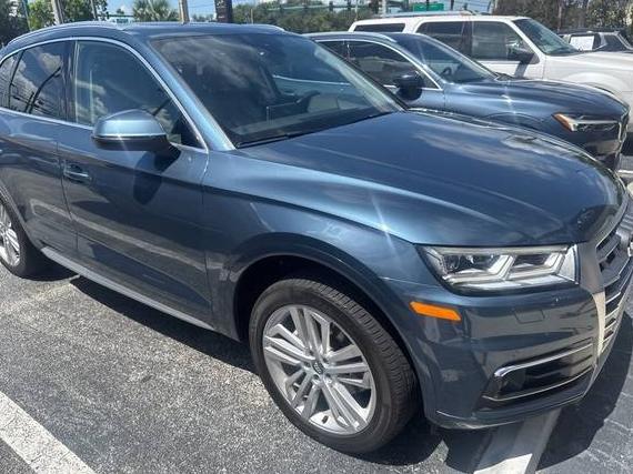 AUDI Q5 2018 WA1CNAFY1J2122674 image