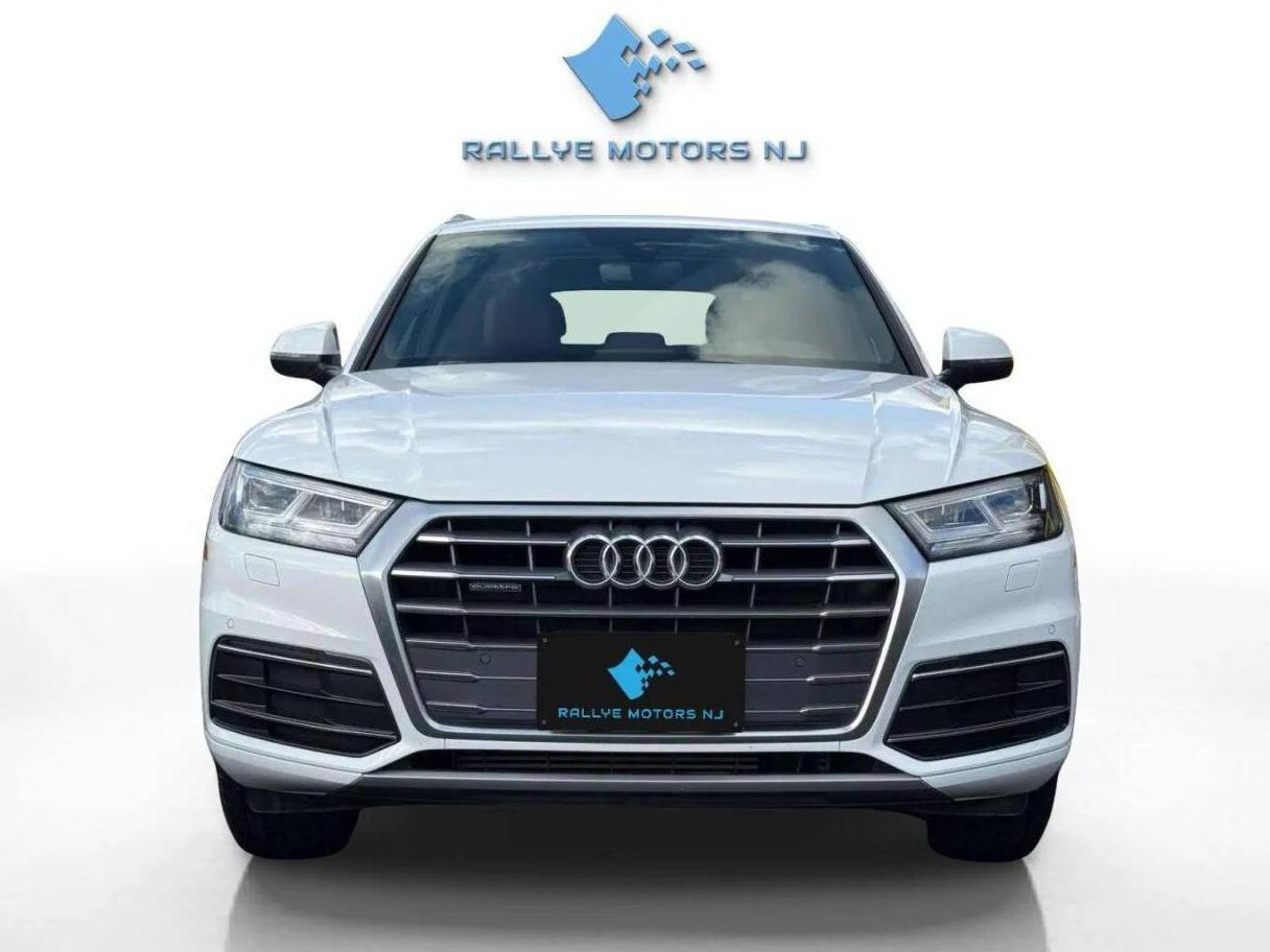 AUDI Q5 2018 WA1BNAFY6J2150140 image