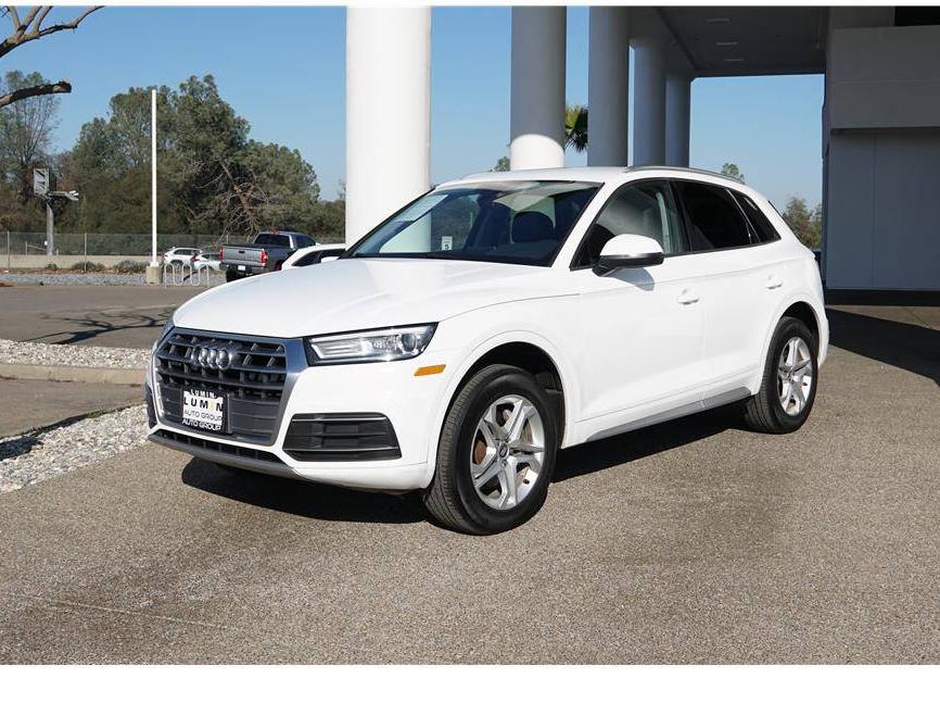 AUDI Q5 2018 WA1ANAFY9J2180863 image