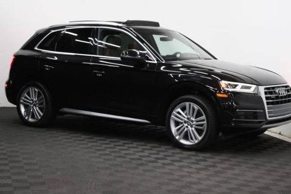 AUDI Q5 2018 WA1BNAFY4J2235322 image
