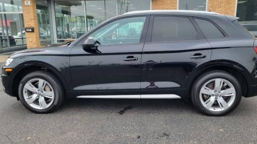 AUDI Q5 2018 WA1ANAFY5J2003484 image