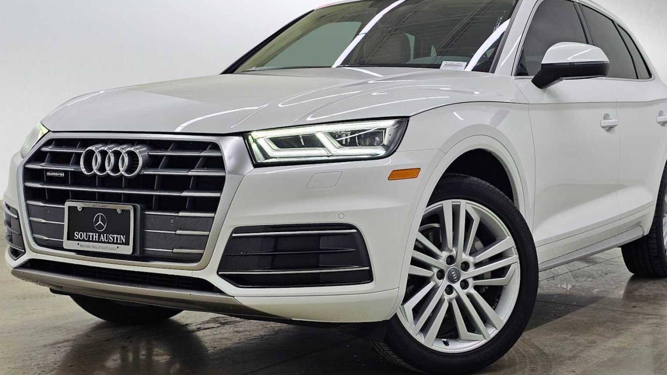 AUDI Q5 2018 WA1BNAFY3J2015119 image