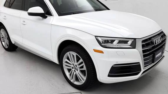 AUDI Q5 2018 WA1BNAFY6J2207344 image