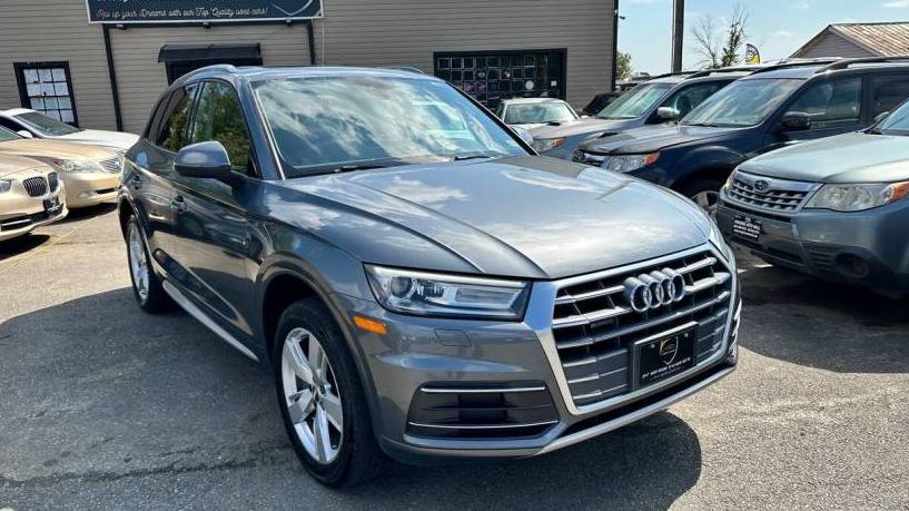 AUDI Q5 2018 WA1ANAFY5J2052670 image