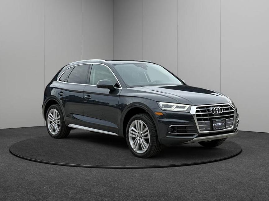 AUDI Q5 2018 WA1CNAFY0J2233071 image