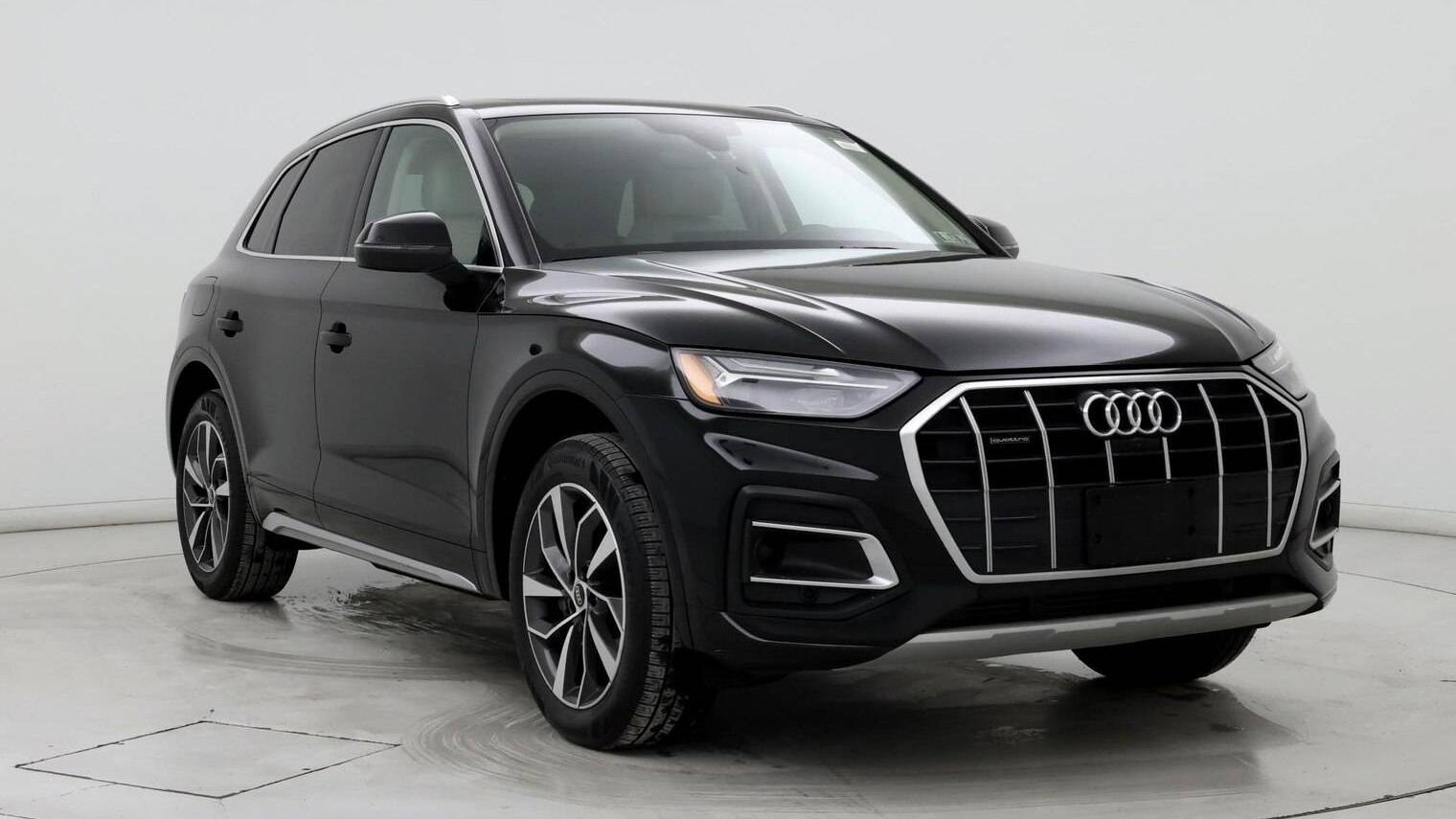 AUDI Q5 2021 WA1BAAFY3M2106861 image