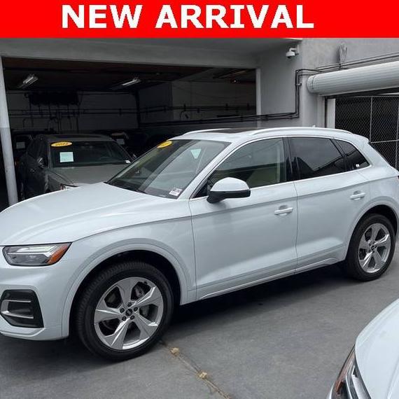 AUDI Q5 2021 WA1BAAFY2M2140225 image