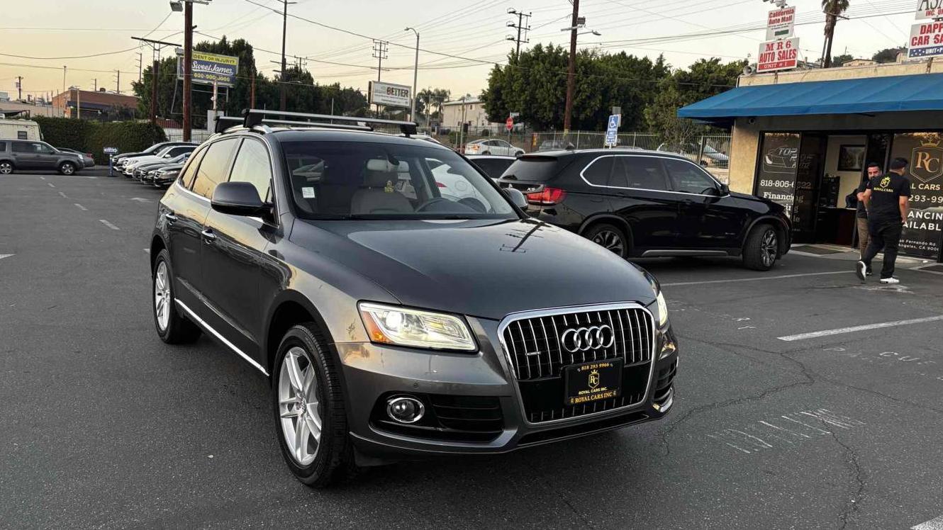 AUDI Q5 2017 WA1L2AFPXHA023531 image