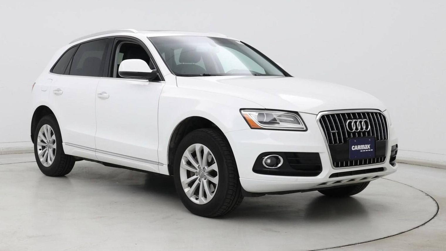 AUDI Q5 2017 WA1C2AFP9HA095014 image