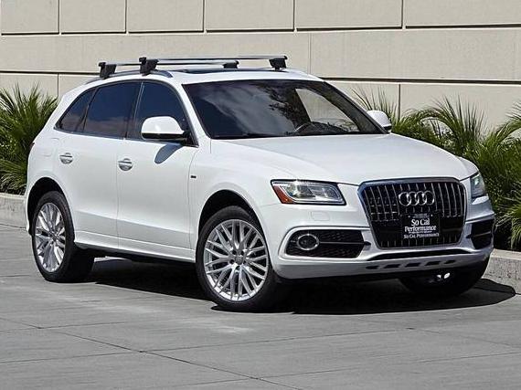 AUDI Q5 2017 WA1M2AFP8HA083828 image