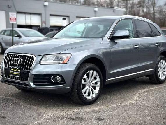 AUDI Q5 2017 WA1C2AFP7HA048595 image