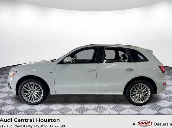 AUDI Q5 2017 WA1M2AFP7HA084193 image