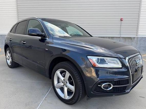 AUDI Q5 2017 WA1M2AFPXHA034579 image