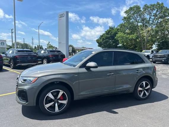 AUDI Q5 2024 WA1EAAFY7R2030288 image