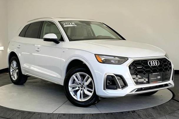 AUDI Q5 2024 WA1GAAFY8R2064944 image